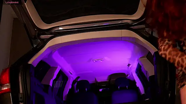 Adrianna5  online show from December 5, 12:50 pm