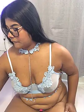 AnaBrowmn online show from May 17, 6:51 pm