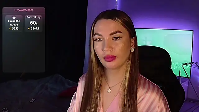 MissMaya   online show from October 4, 8:13 pm