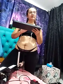 JulianaBigAss online show from September 25, 9:23 pm