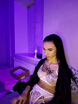 Julietta 001 online show from October 2, 6:35 pm