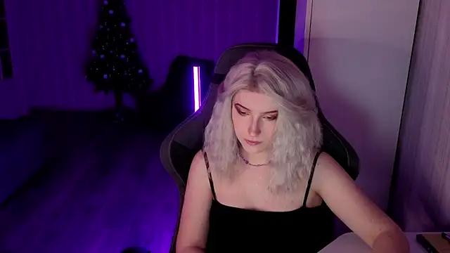 violet-siren-x online show from January 18, 1:18 pm