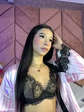 ChloeRosses online show from May 13, 7:52 pm