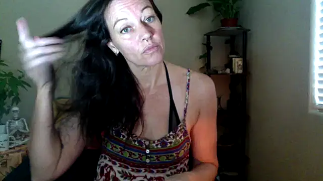 DesertLuxe online show from October 23, 6:14 pm