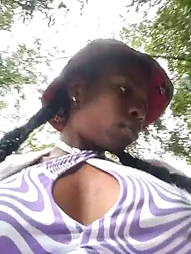 Nahomyyy online show from October 12, 11:56 am