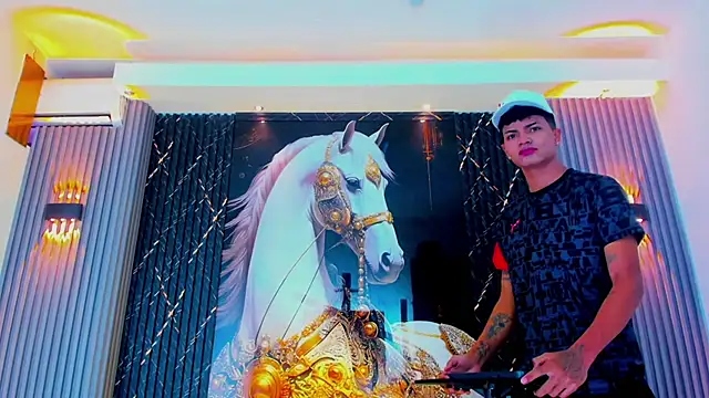 Shadowhunters  online show from October 4, 4:40 am