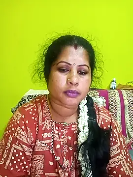 Sexymeenukutti online show from October 4, 8:35 pm