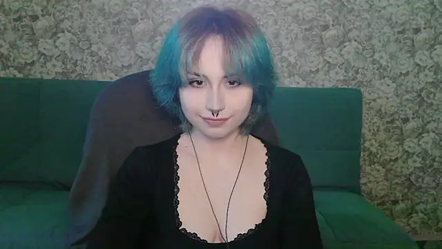 LeisaHopperstad online show from April 2, 2:25 pm