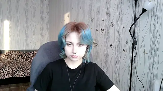 LeisaHopperstad online show from March 18, 2:11 pm