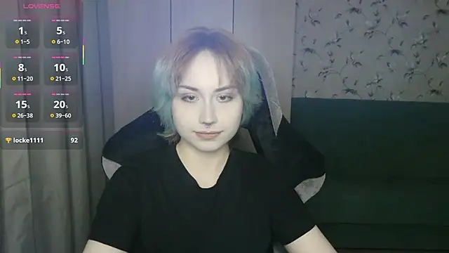 LeisaHopperstad online show from May 11, 4:04 pm