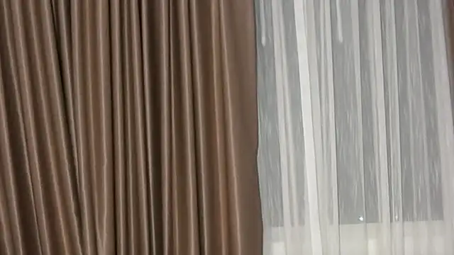 Roriann online show from April 7, 2:52 pm