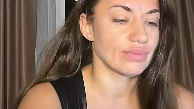 Roriann online show from April 9, 3:28 pm