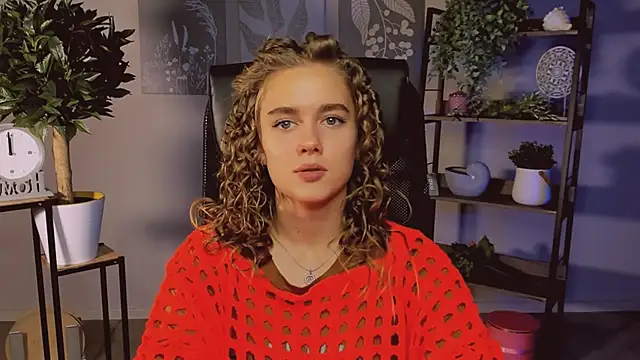 JuneWoods online show from November 21, 12:18 pm