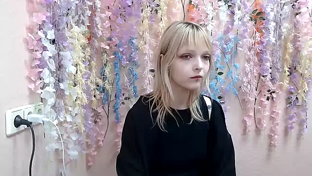 Luna Hime online show from September 26, 11:08 am