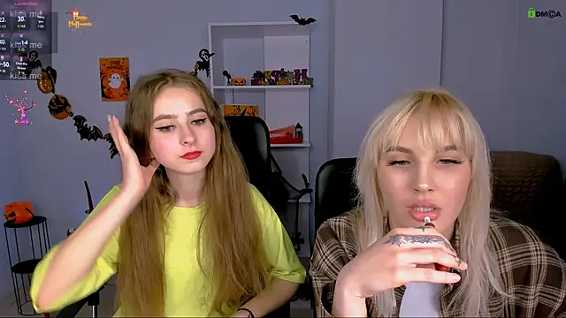 rebecca smile online show from October 31, 9:41 pm