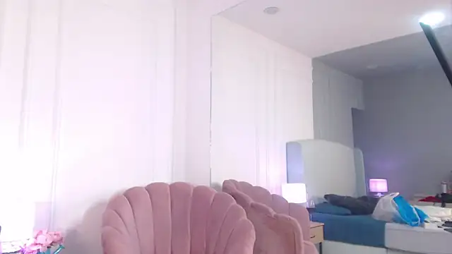 ChantalGarner online show from May 20, 1:41 pm