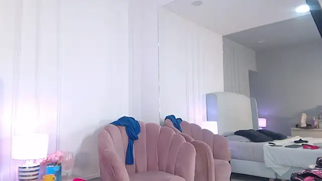 ChantalGarner online show from May 1, 1:25 pm