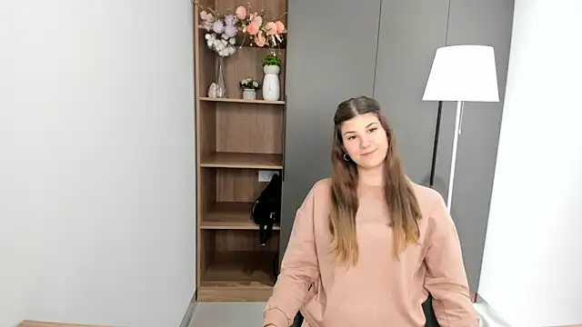ShawneeZissler online show from September 26, 7:50 am