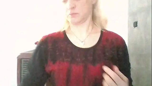 GoldenAngelMilf online show from May 20, 9:39 am