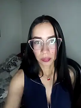 YaraDuartee online show from April 8, 12:02 am