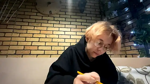 mycutievibe online show from September 25, 4:17 pm