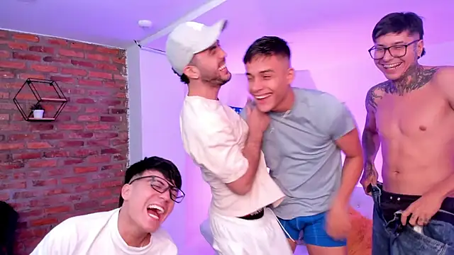 Spaceboys18 online show from July 10, 2:23 am
