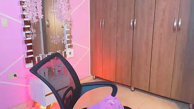 CuteFlame online show from May 20, 11:02 pm
