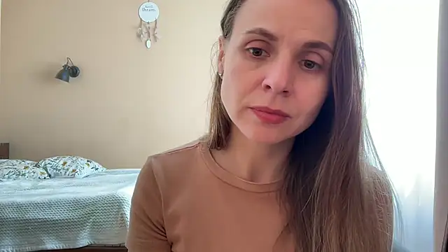 AnnieLove7722 online show from May 4, 11:47 am