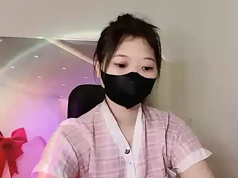 petite01 online show from September 27, 6:48 pm