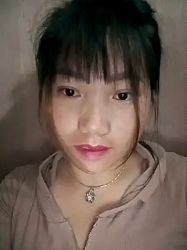 min-xinh online show from May 2, 11:41 pm