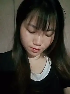 min-xinh online show from May 21, 9:57 pm