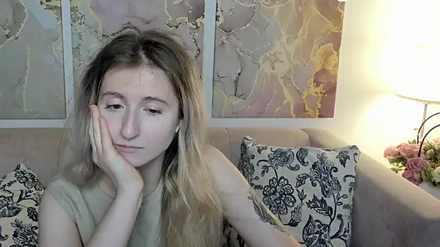 CamillaDreamer online show from May 19, 10:33 am