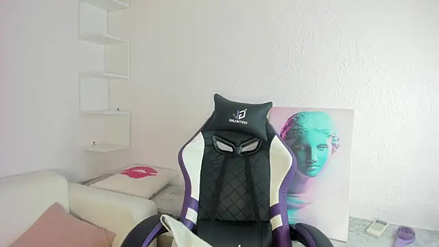 Ella starrr   online show from April 8, 3:19 am