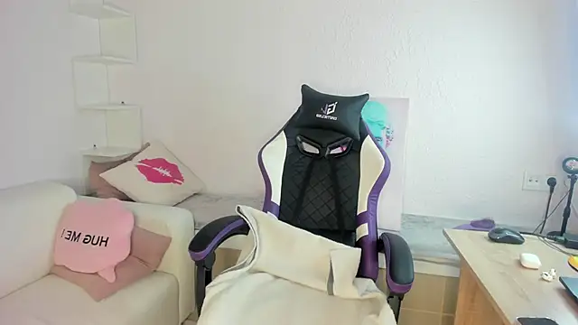 Ella starrr   online show from May 7, 3:55 am