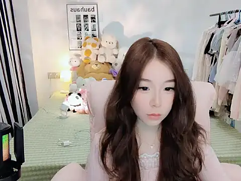 Gardenia-222 online show from October 18, 1:03 pm