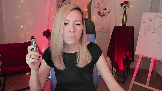 DonnaSmitth online show from March 12, 7:16 pm