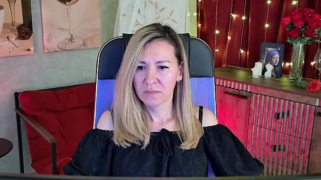 DonnaSmitth online show from April 23, 2:52 am