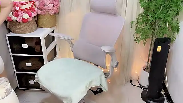NEWONETO online show from May 17, 1:21 pm