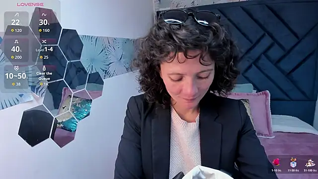 Valery More   online show from May 22, 2:37 pm
