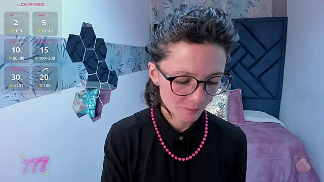 Valery More   online show from May 25, 11:42 am