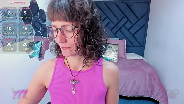 Valery More   online show from May 27, 1:08 pm