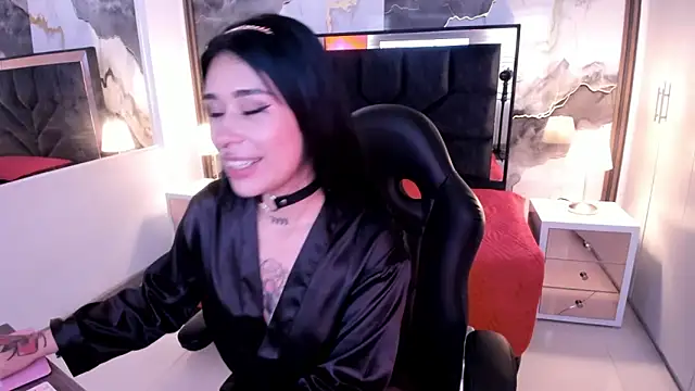 SusanVilla online show from May 16, 7:57 pm