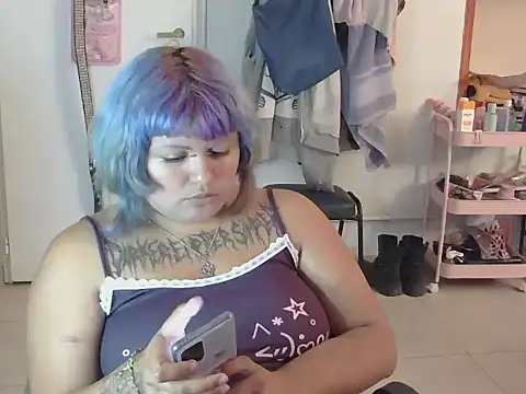 crucifxcked online show from March 4, 4:30 am