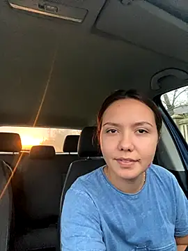 CamillaHessel online show from November 4, 2:55 pm