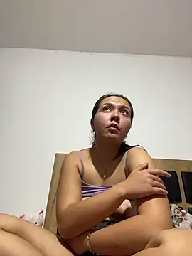 CamillaHessel online show from October 31, 8:13 pm