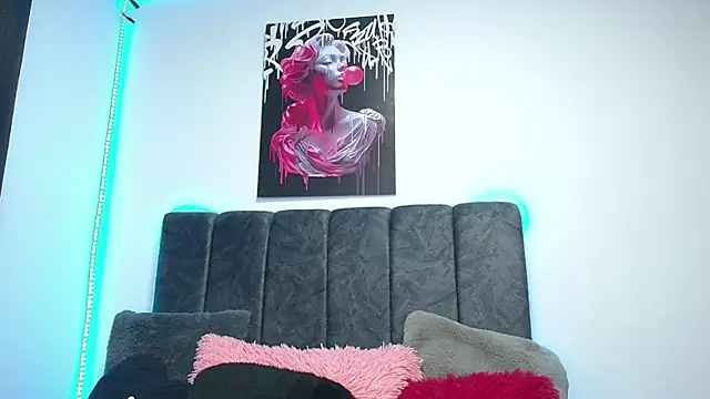 karinna santana online show from April 1, 10:18 pm