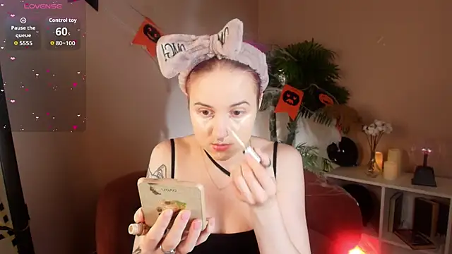 luna son online show from October 23, 9:54 pm