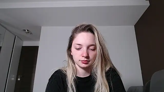 jessicahbelle online show from June 18, 11:42 pm