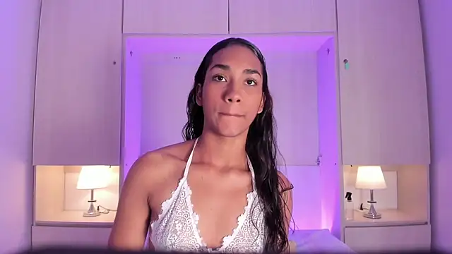 AnahiCollins online show from February 22, 11:33 am