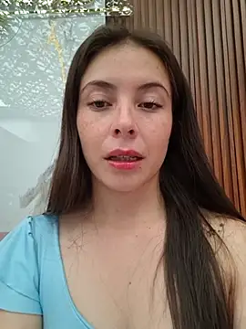 EmmaValencia  online show from May 12, 8:37 pm